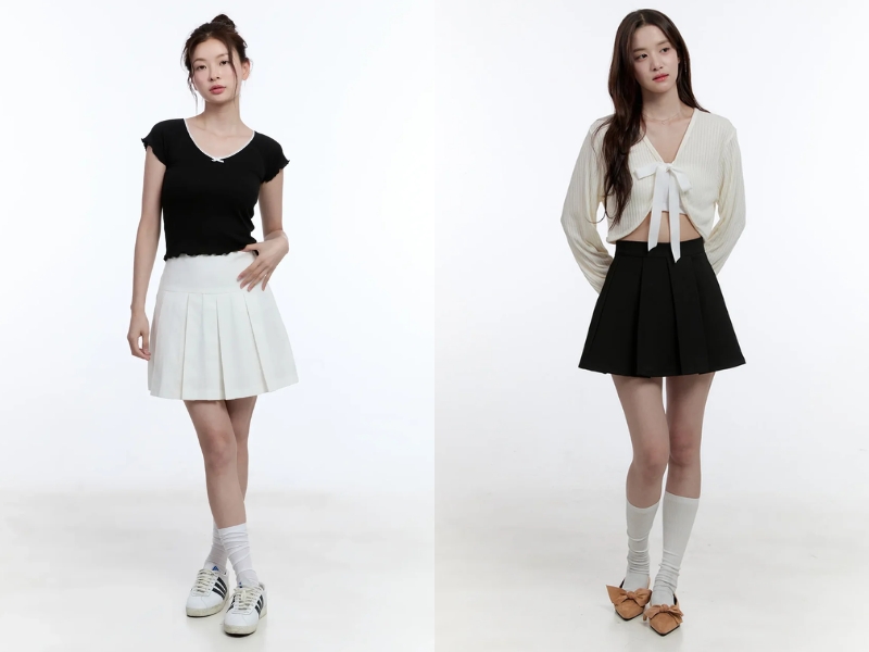 Phối áo croptop với chân váy xếp ly dáng ngắn