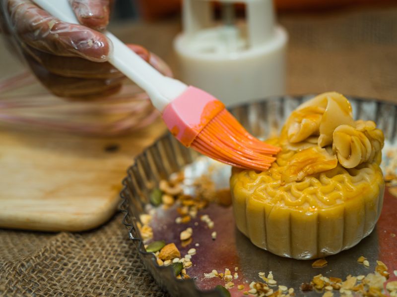 làm bánh trung thu