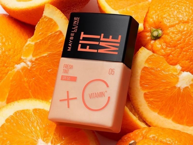 Kem nền tích hợp chỉ số chống nắng của Maybelline