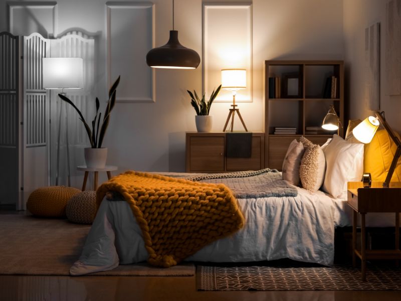 phòng ngủ được lắp đặt ánh sáng dịu