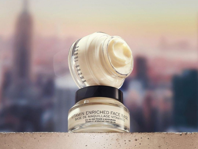 Kem lót dành cho da dầu tốt nhất Bobbi Brown