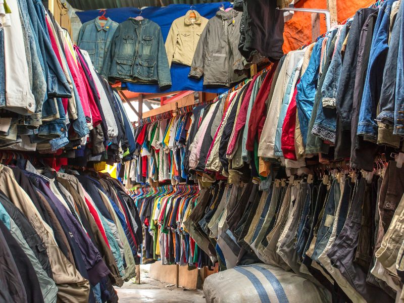 cửa hàng second hand số lượng lớn