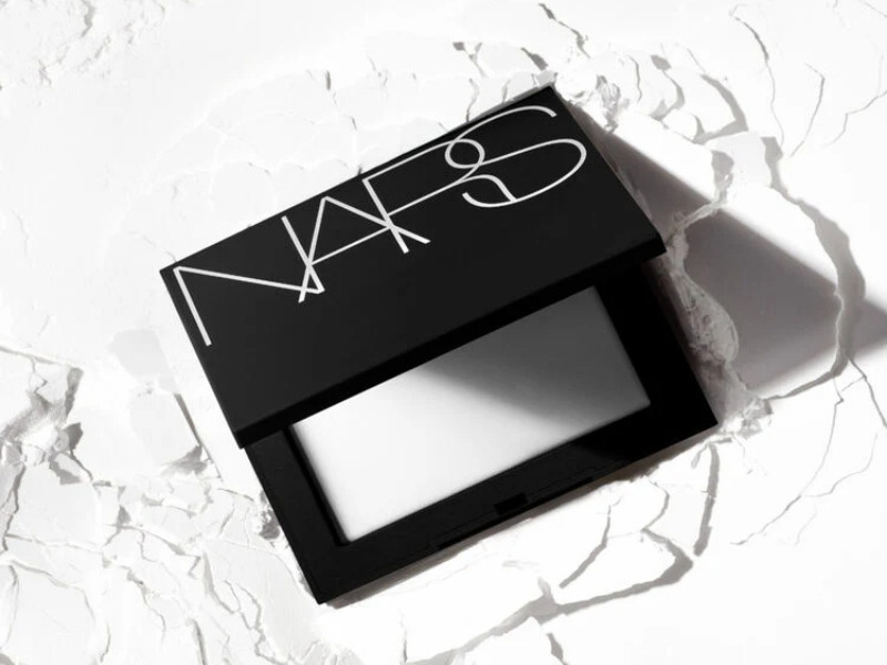Phấn phủ nén Nars Light Reflecting Pressed Setting Powder