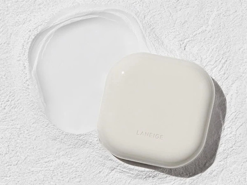 Phấn phủ bột kiềm dầu Laneige Neo Essential