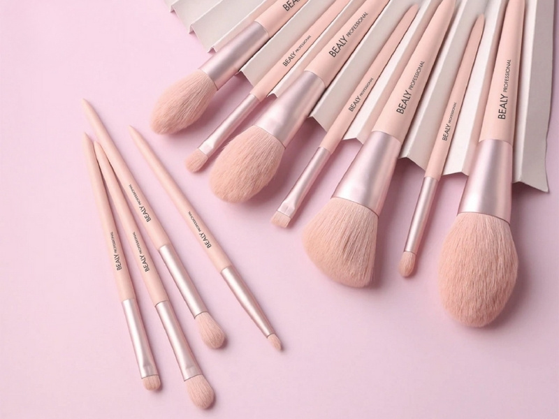 Cọ trang điểm lông thú