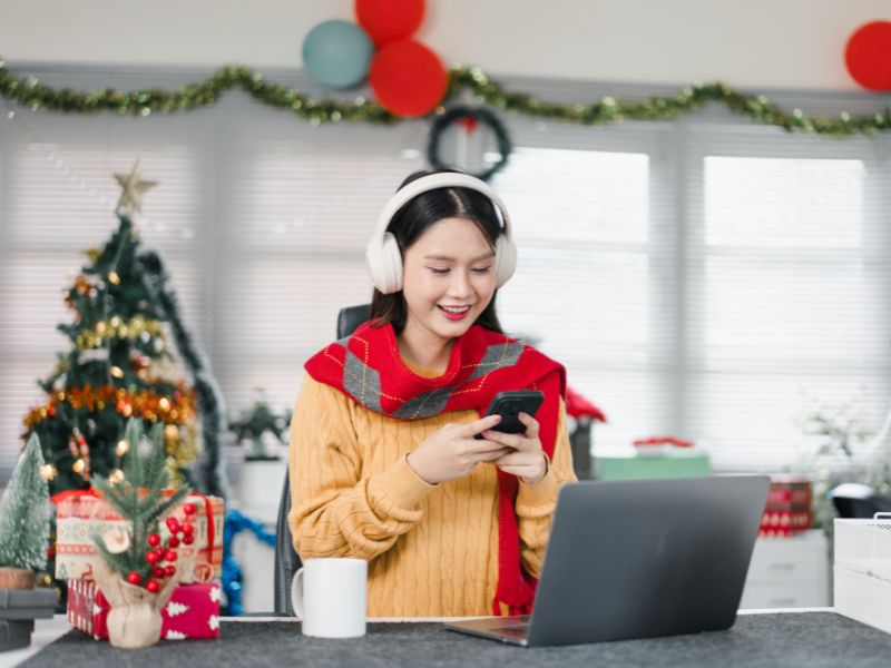 chúc giáng sinh trên mạng xã hội