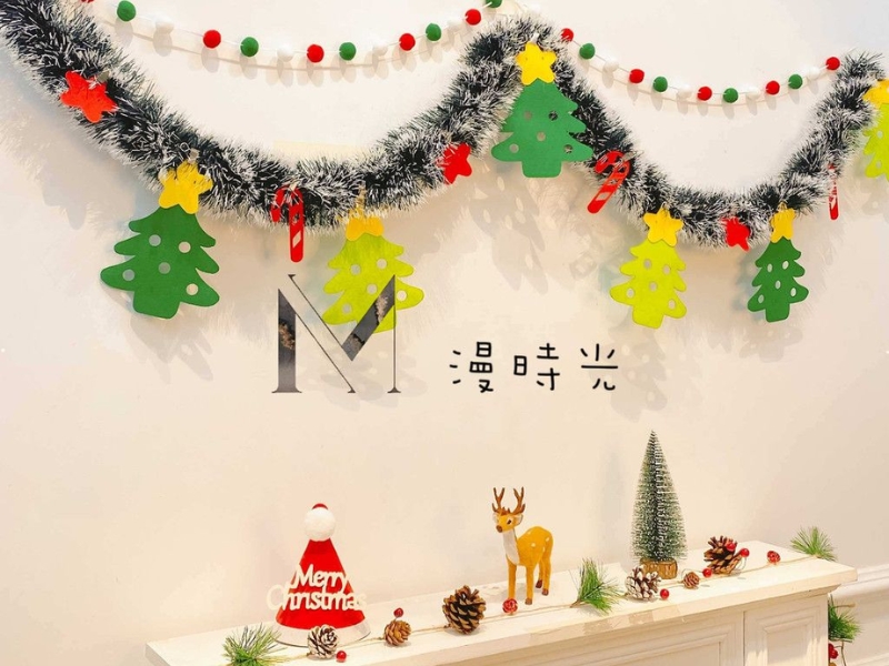 Trang trí cửa hàng bằng giấy