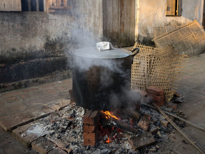 nồi luộc bánh chưng