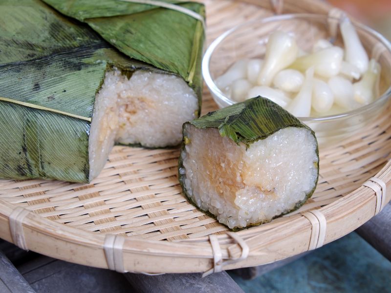 bánh chưng cắt một góc