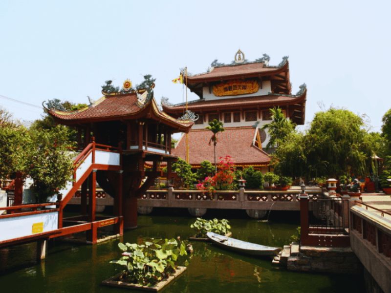 Chùa Nam Thiên Đệ Nhất Trụ