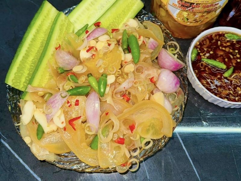 Gân bò ngâm chua