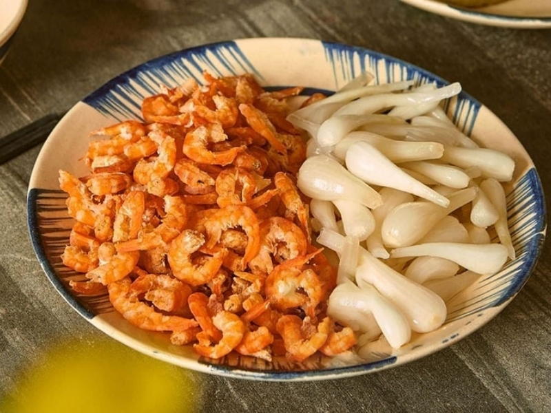 Củ kiệu tôm khô