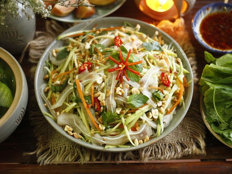 Gỏi xoài tai heo