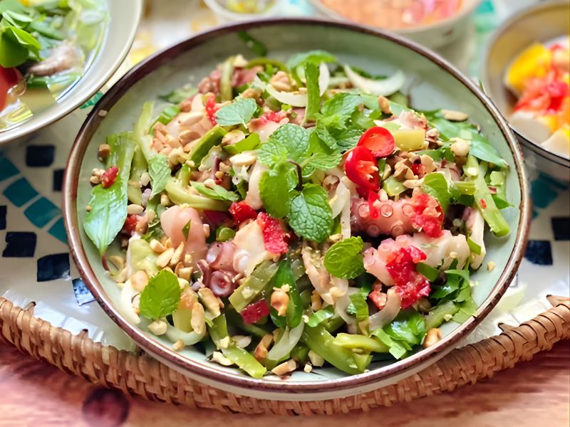 Gỏi tiến vua bạch tuộc