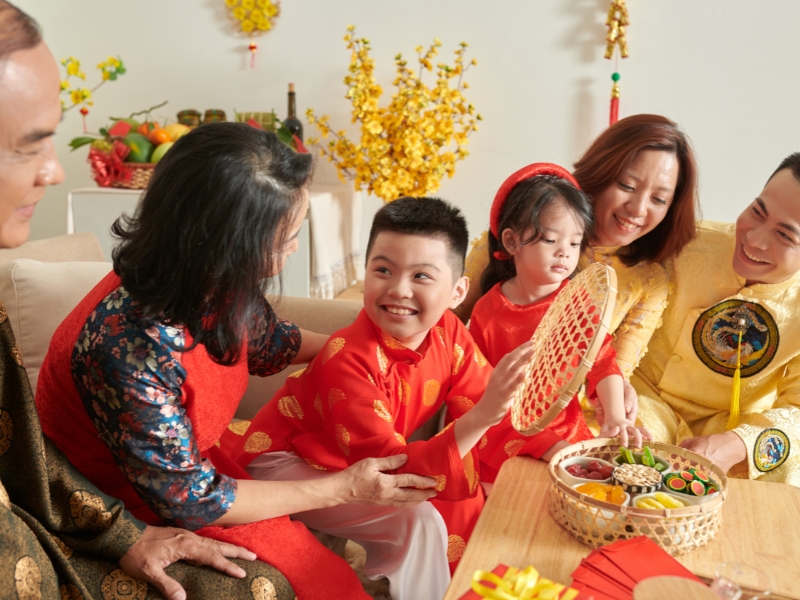 Sum họp gia đình ngày Tết