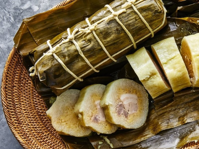 Bánh tét truyền thống ngày Tết