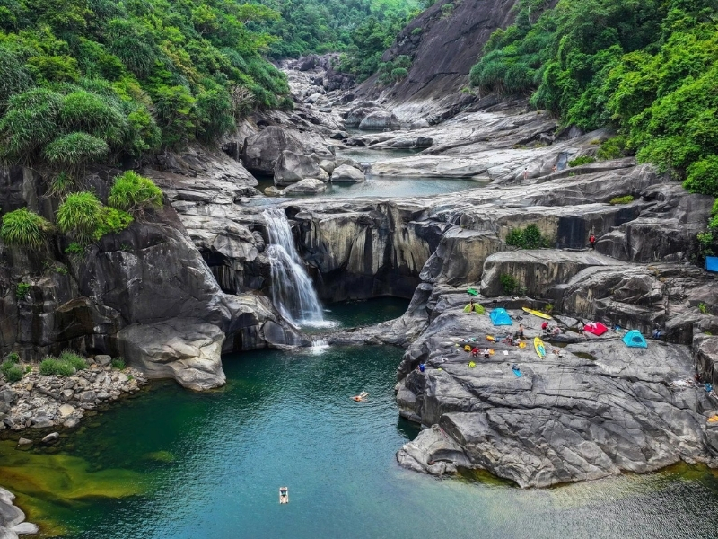 Vực phun Phú Yên
