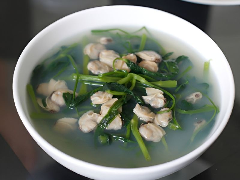 Canh nghêu rau muống 