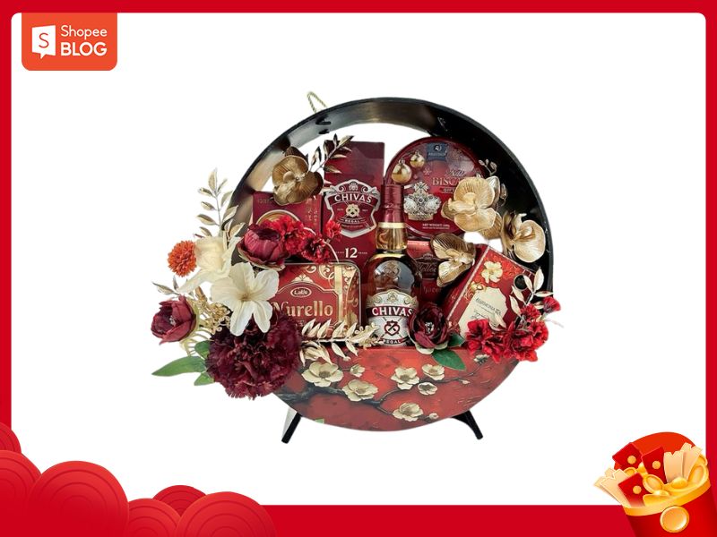 Giỏ quà Tết bánh kẹo độc lạ