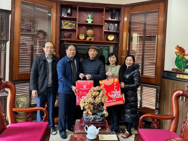 Chúc tết tại công ty