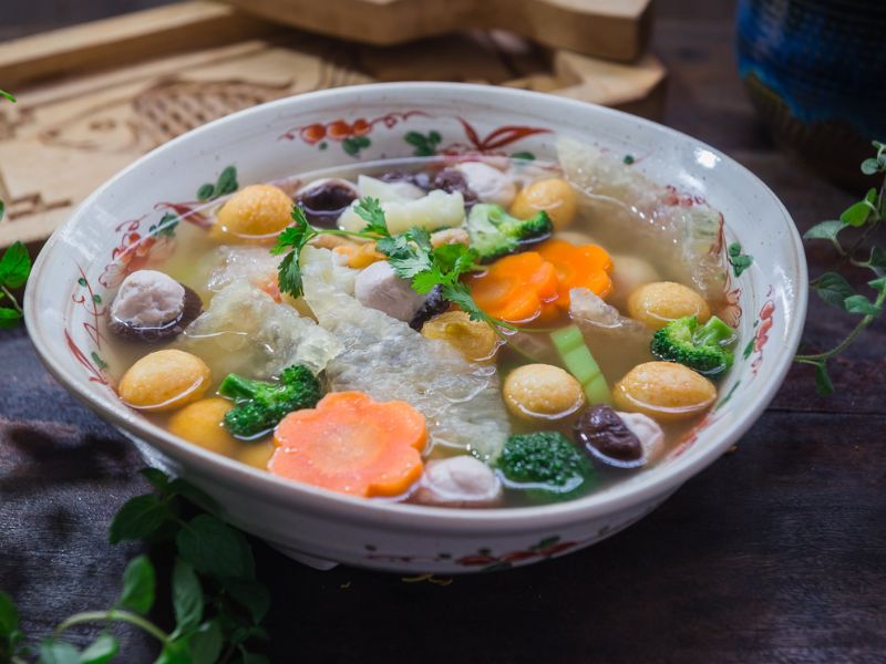 Canh bóng thả là món canh ngày tết
