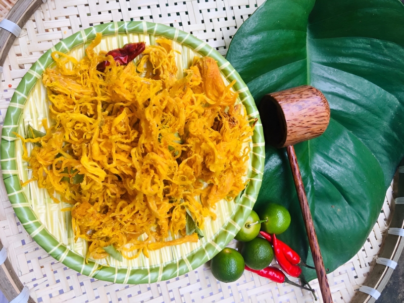 Khô gà lá chanh 