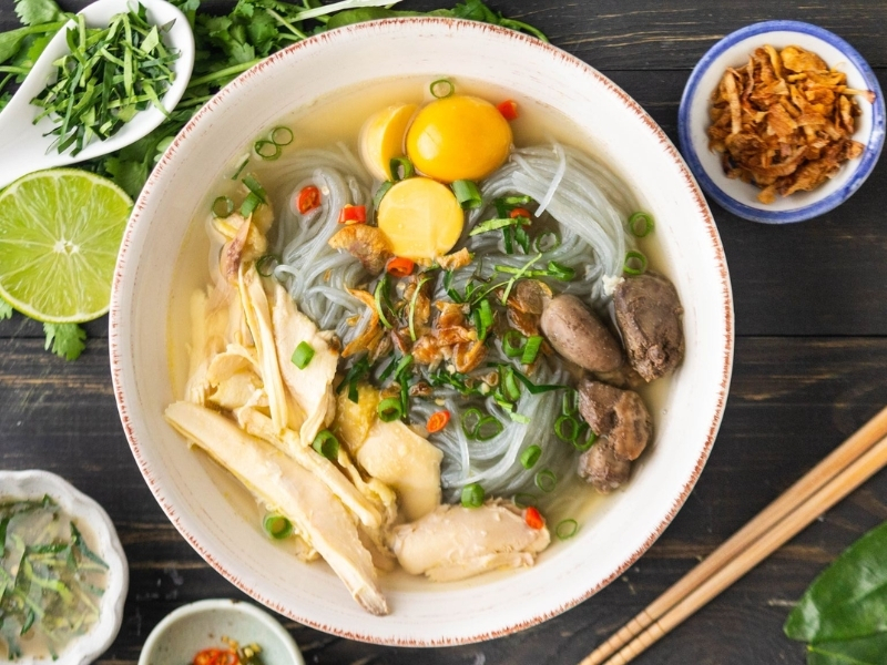 Canh miến lòng gà