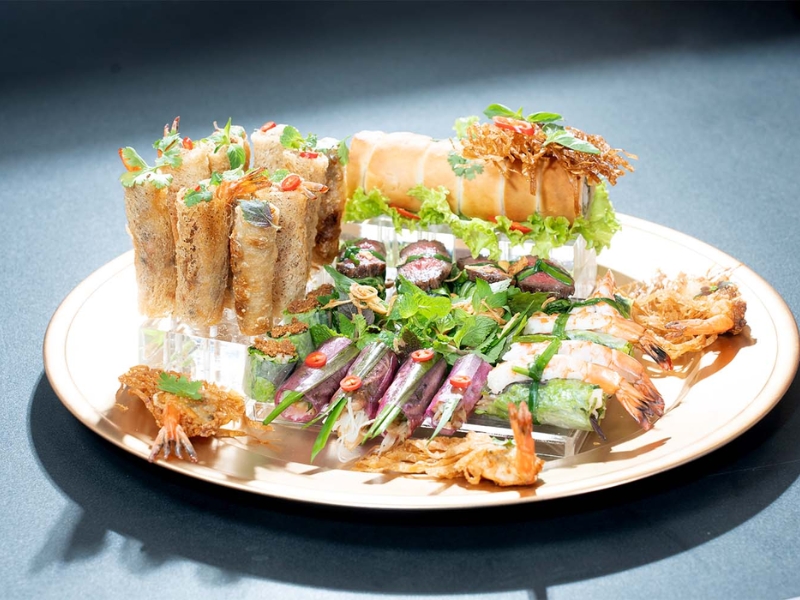 Món cuốn trong mâm cỗ ngày tết