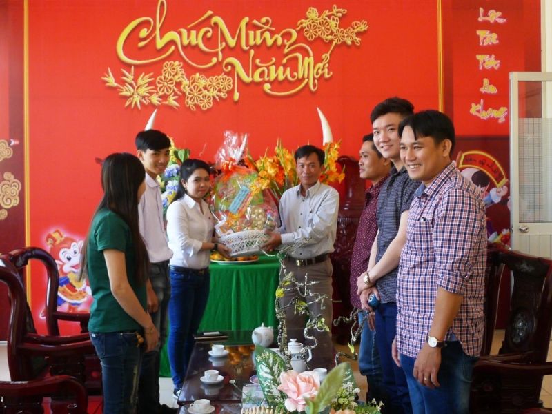 Chúc tết tại cơ quan