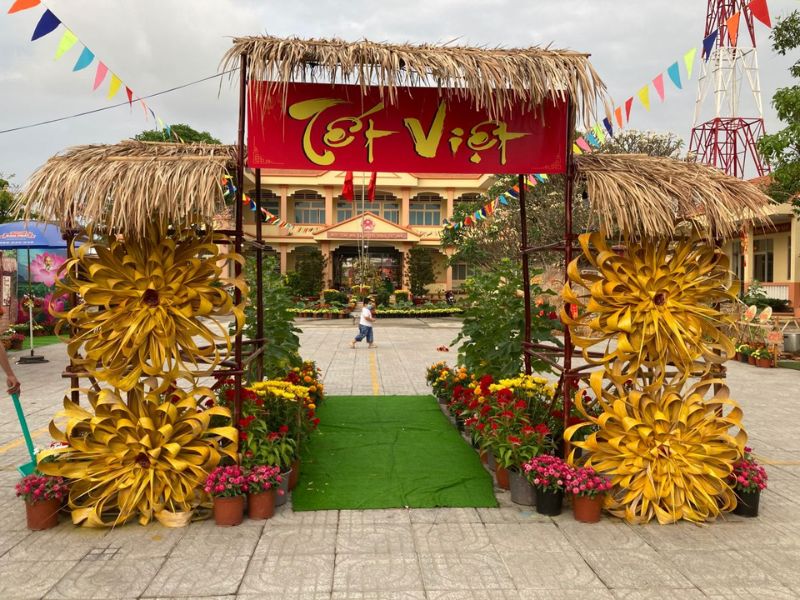 cổng trại tết