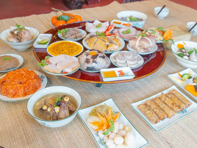 mâm cúng mùng hai tết