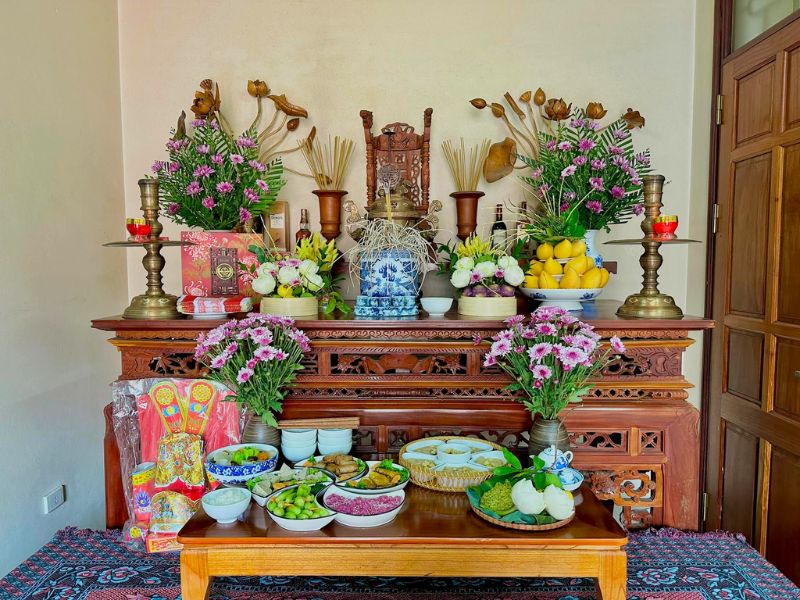 Cách bày bàn thờ gia tiên ngày Tết miền Trung