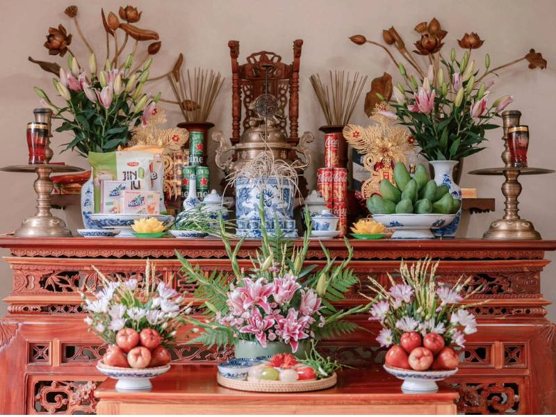 Cách bày bàn thờ gia tiên ngày Tết truyền thống