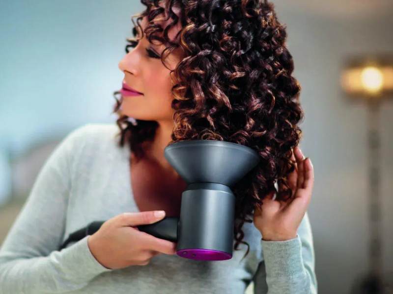 Loa sấy tóc xoăn Dyson