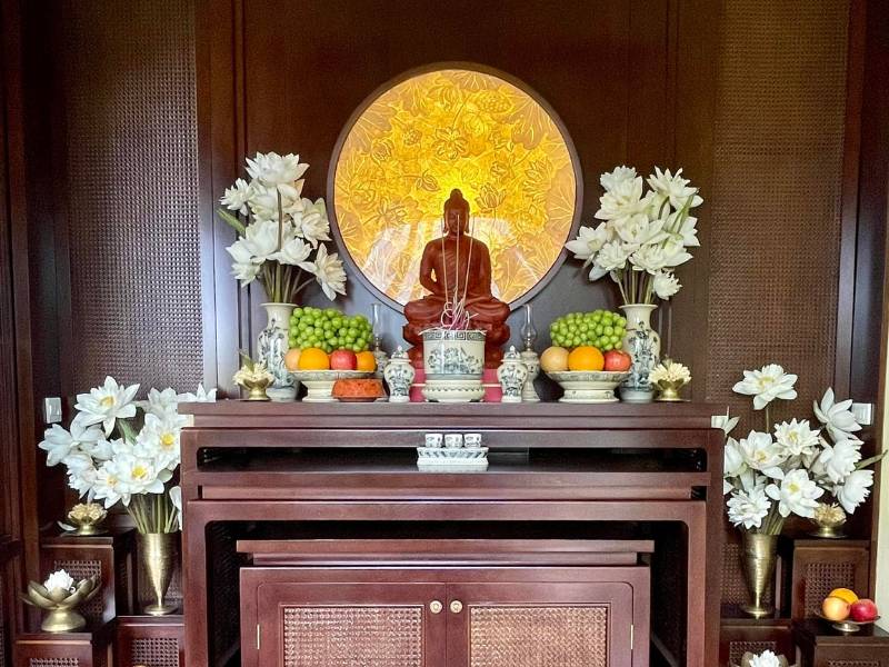 Cách trang trí bàn thờ gia tiên ngày Tết