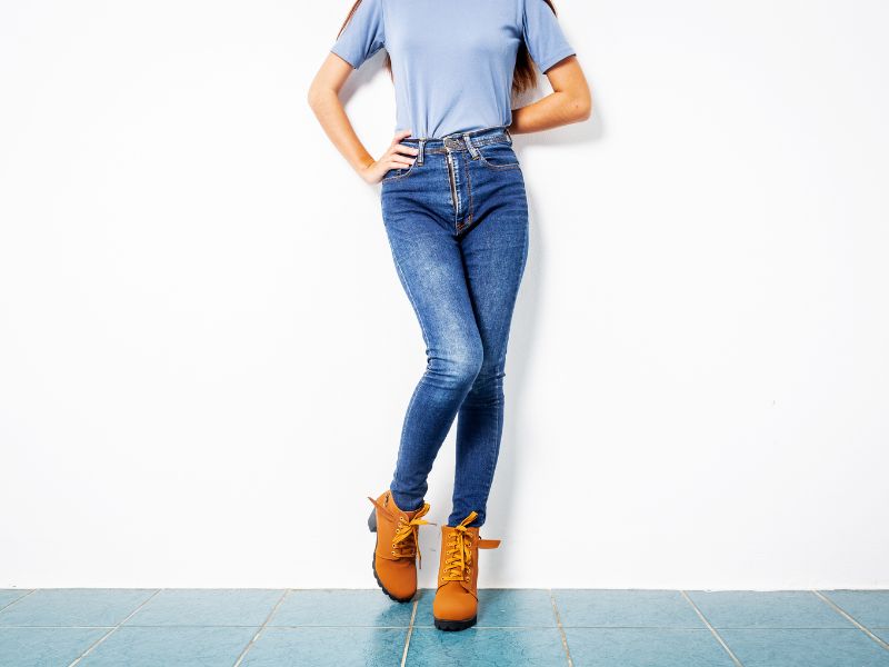 phối skinny jeans với boots
