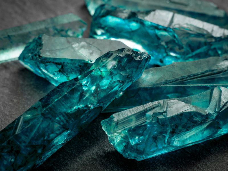 đá aquamarine cung song ngư cung song ngư hợp với đá màu gì