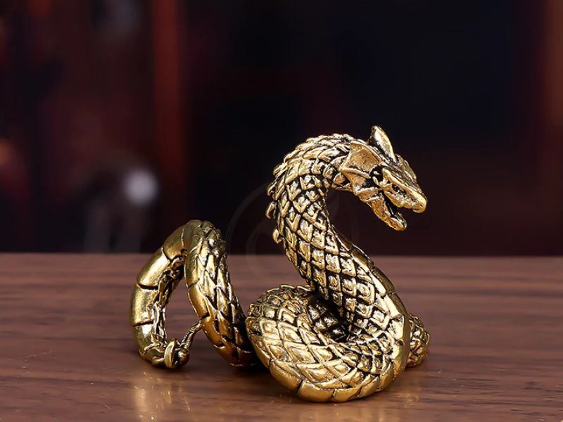 tượng rắn phong thủy