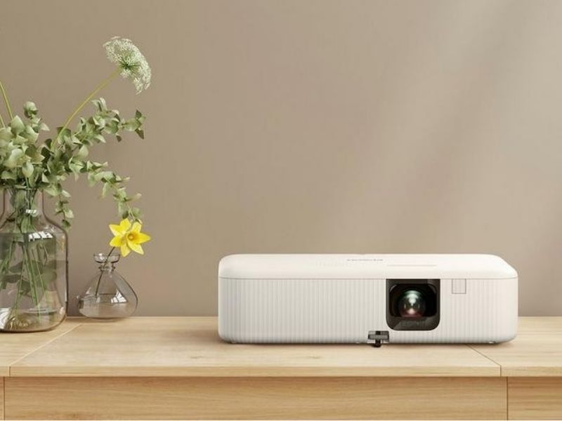 Máy chiếu Epson CO-FH01