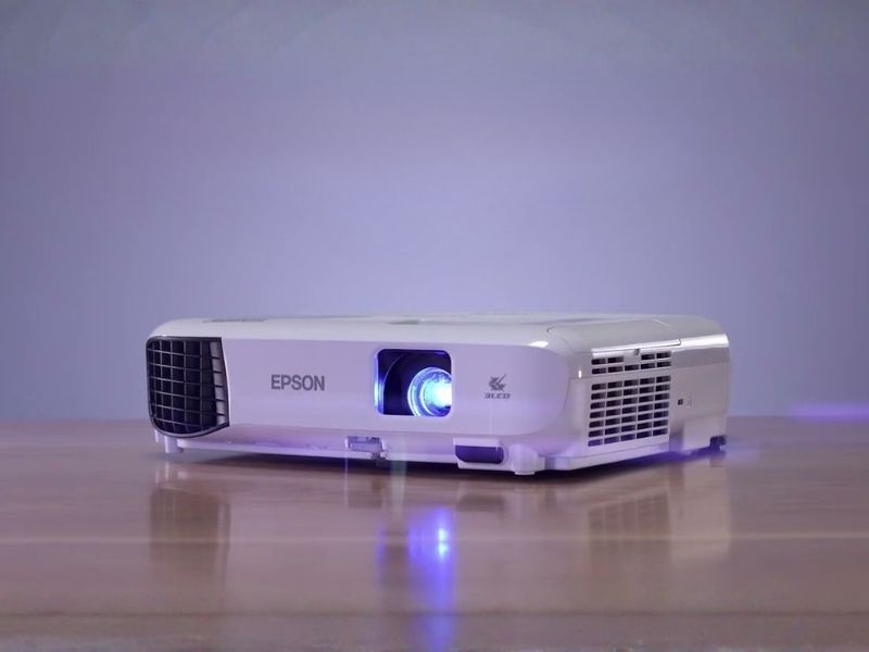 Máy chiếu Epson EB-E01