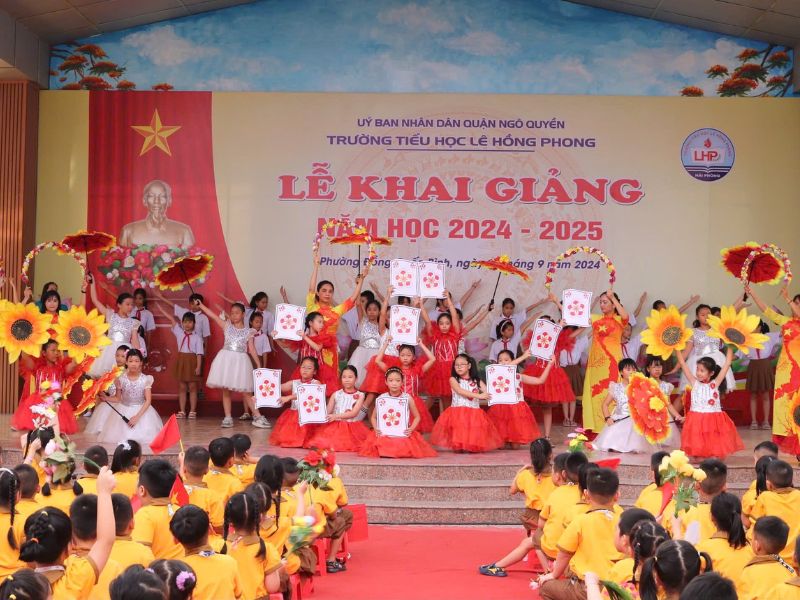 lễ khai giảng