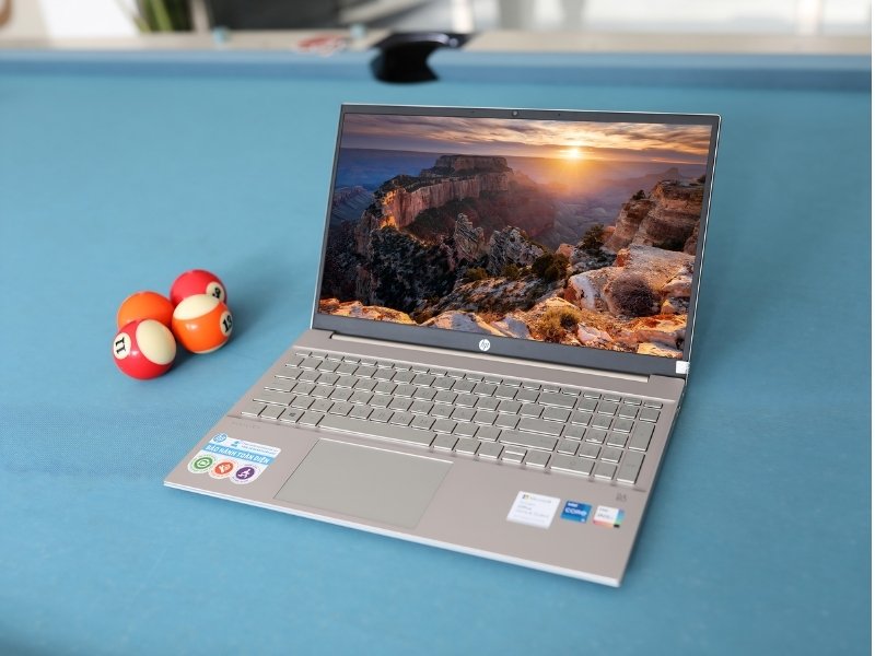 Laptop dành cho học sinh cấp 3 HP Pavilion 15