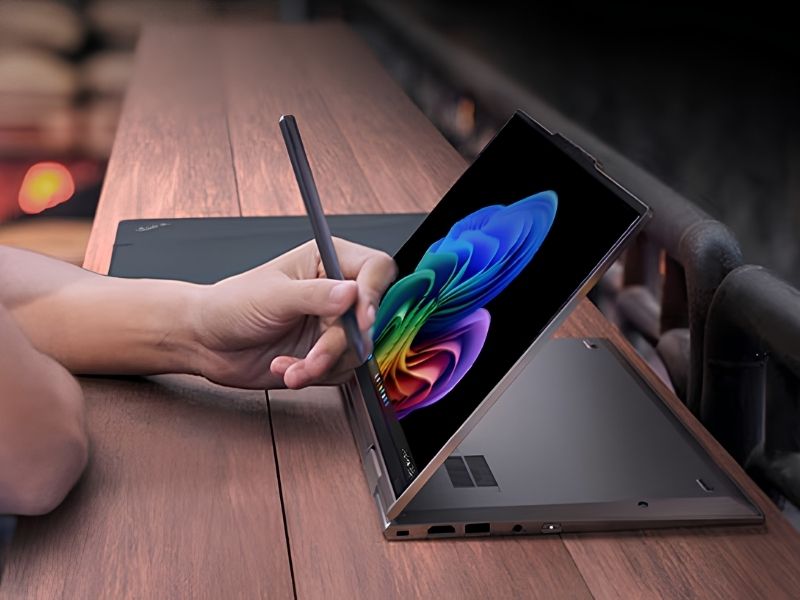 Laptop lai tablet Lenovo Yoga