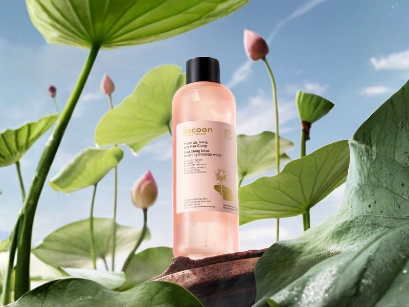 Toner cho tuổi dậy thì Cocoon sen Hậu Giang